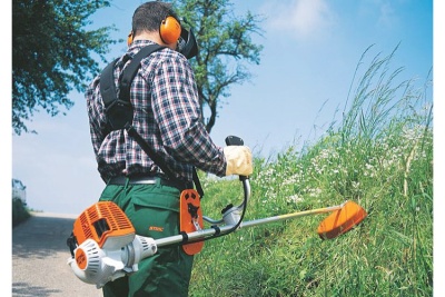 Триммер бензиновый STIHL FS 55 (1 л.с.; Леска/Нож; Прямая) прокат